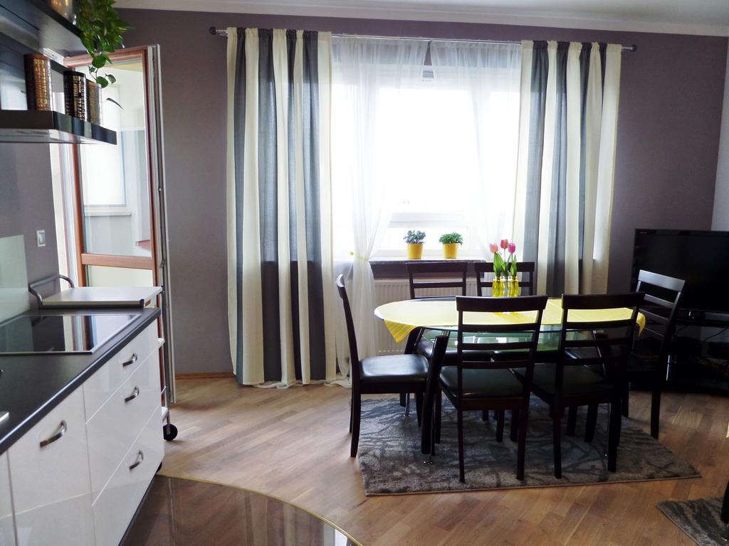 Apartamenty Silver Premium Warsaw Room photo